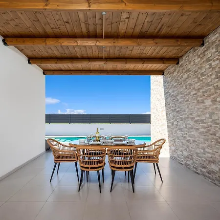 Salty Sun 7 Villa Kremastí