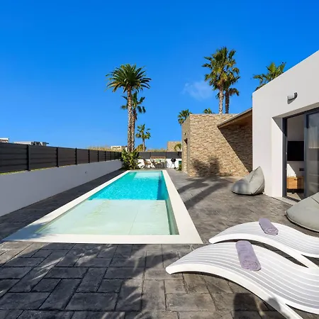 Salty Sun 7 * Kremastí